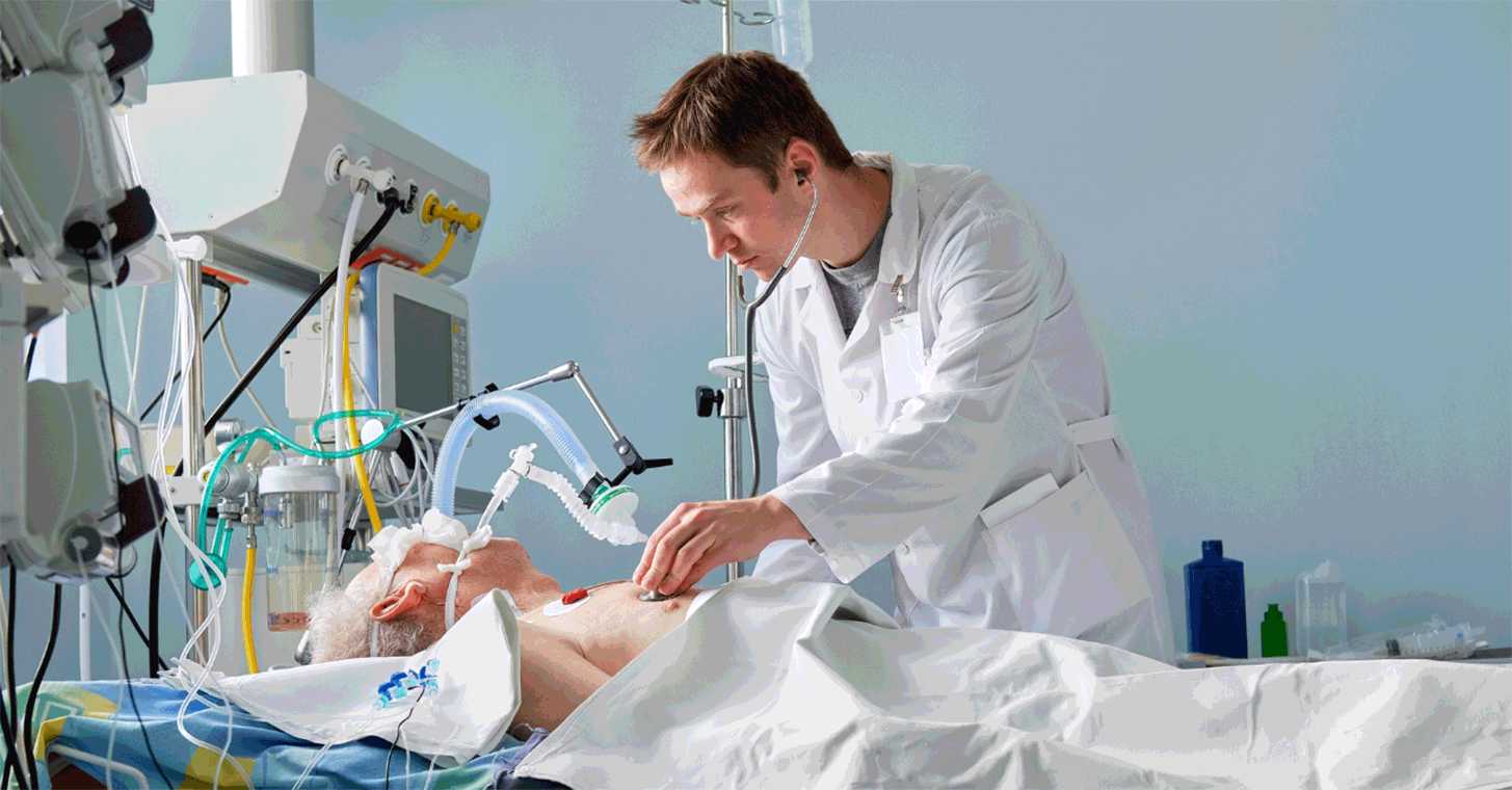 TRAUMA & CRITICAL CARE